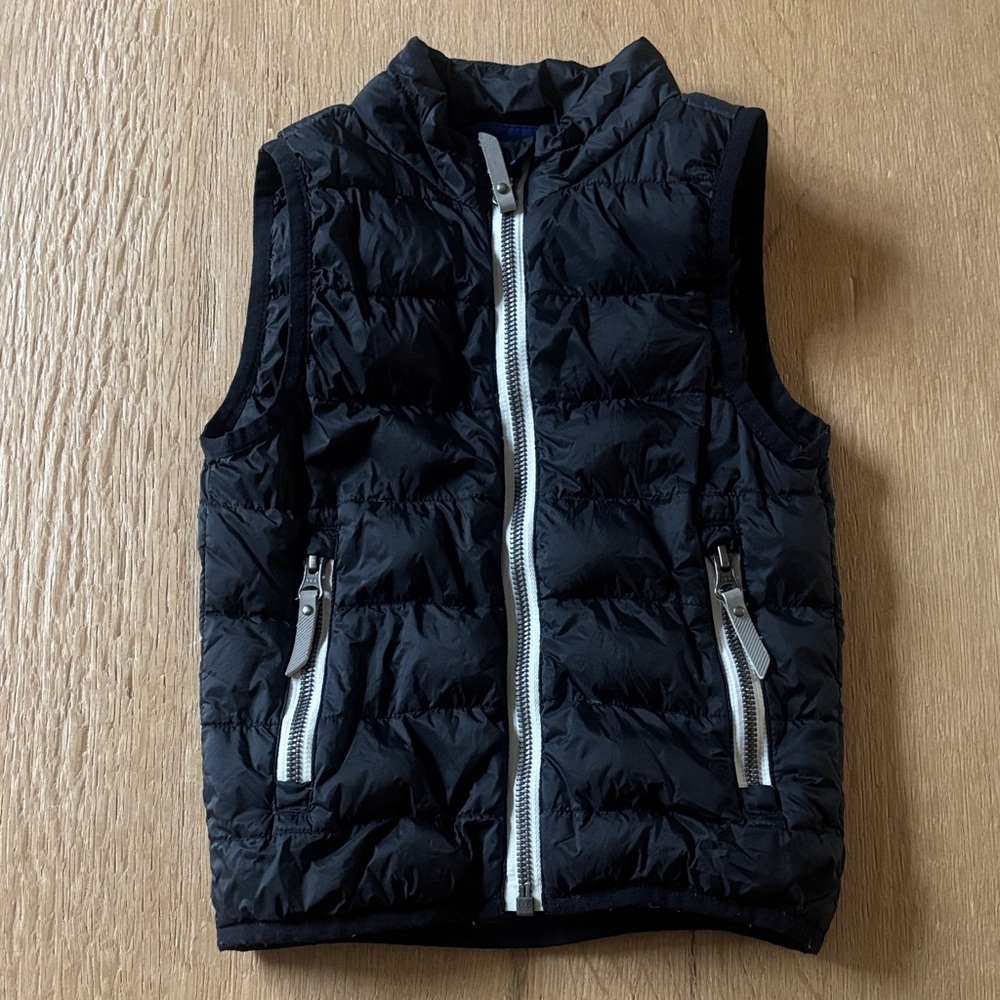 Hanna Andersson Black Puffer Vest with Silver Accents size 3T